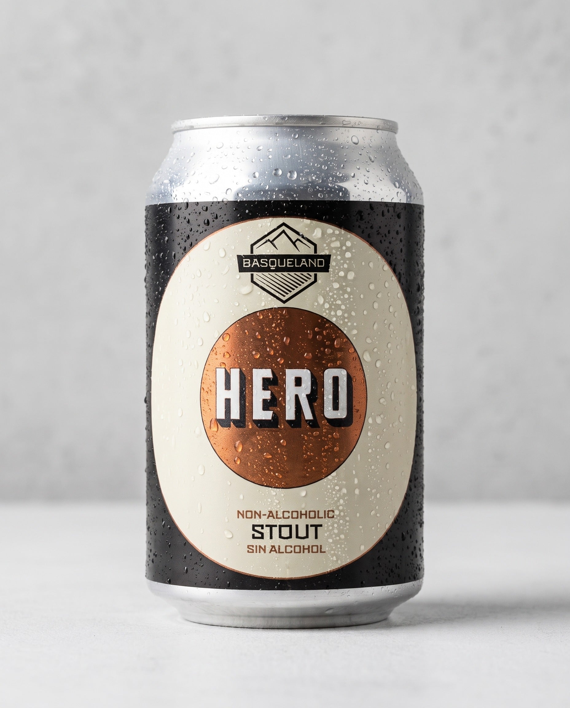 Basqueland Hero Stout 0.5% alcohol-free can front view on concrete background